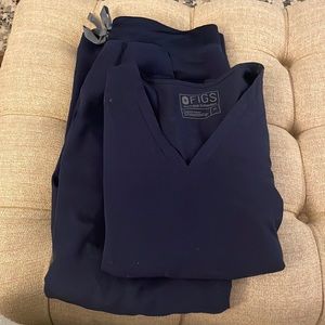 FIGS scrubs set